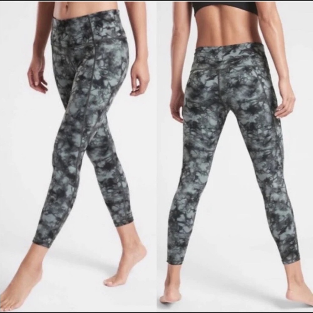 Athleta Chaturanga Full Length Leggings Tie Dye Gray Cloud Super Soft Sz XS